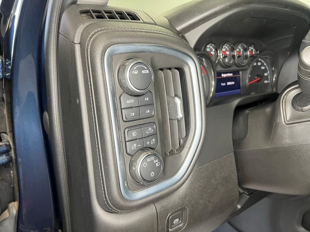 used 2021 Chevrolet Silverado 1500 car, priced at $32,400