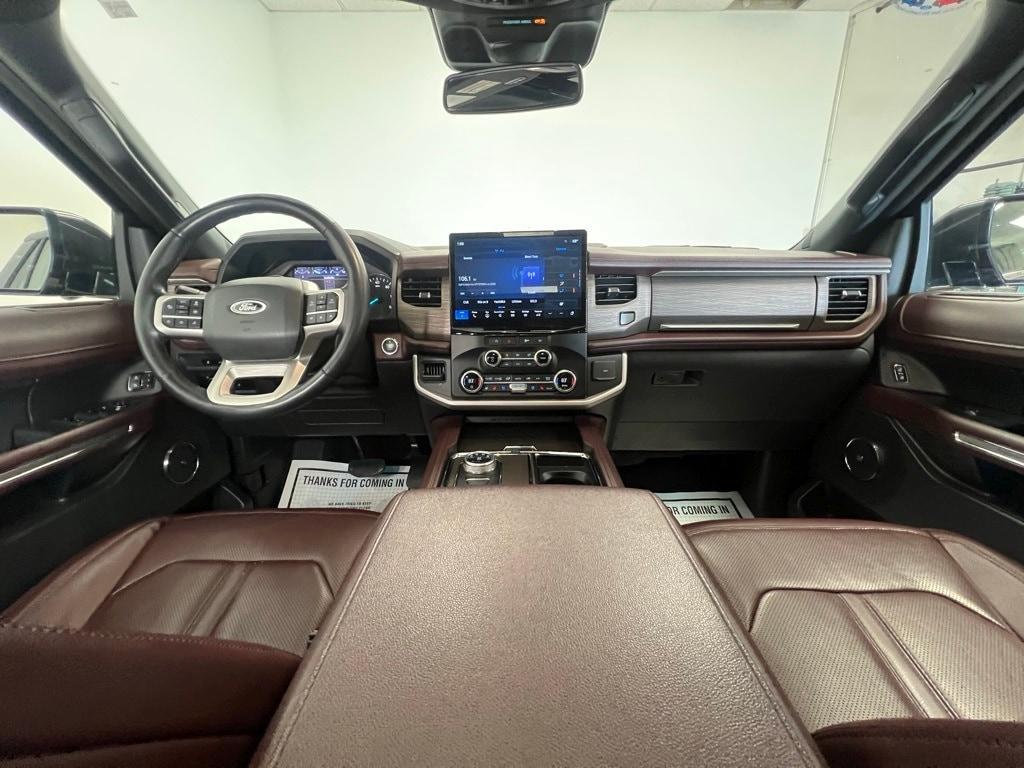 used 2024 Ford Expedition car, priced at $50,400