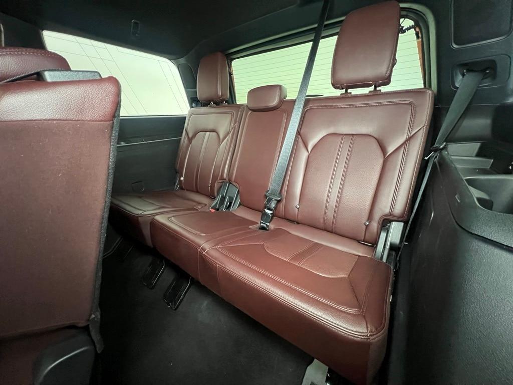 used 2024 Ford Expedition car, priced at $50,400