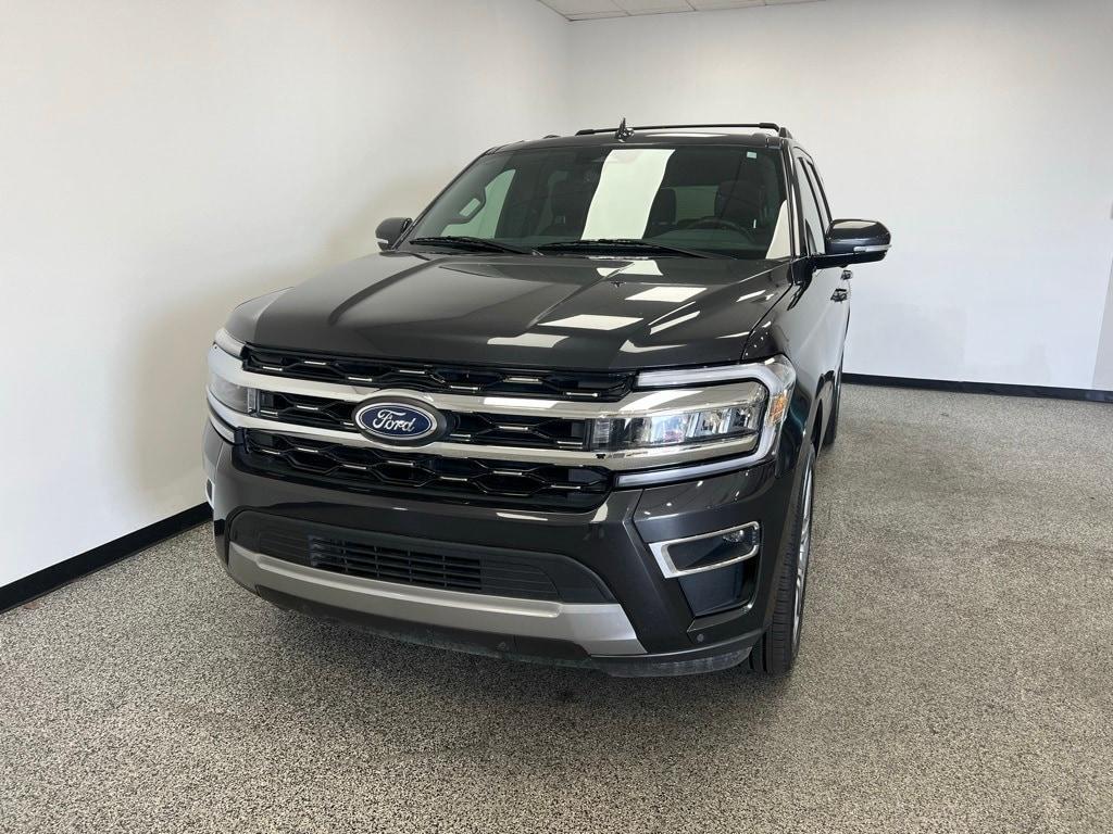 used 2024 Ford Expedition car, priced at $50,400