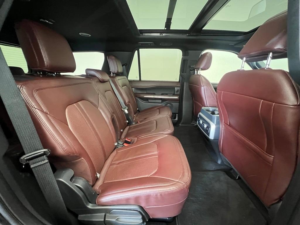used 2024 Ford Expedition car, priced at $50,400