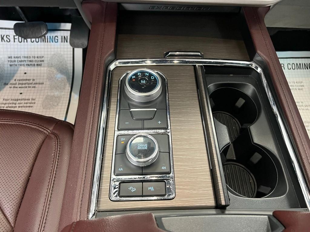 used 2024 Ford Expedition car, priced at $50,400