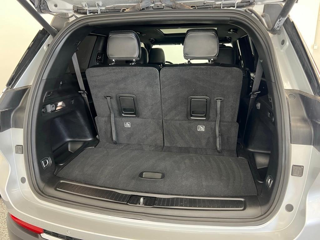 used 2024 Jeep Grand Cherokee L car, priced at $37,900