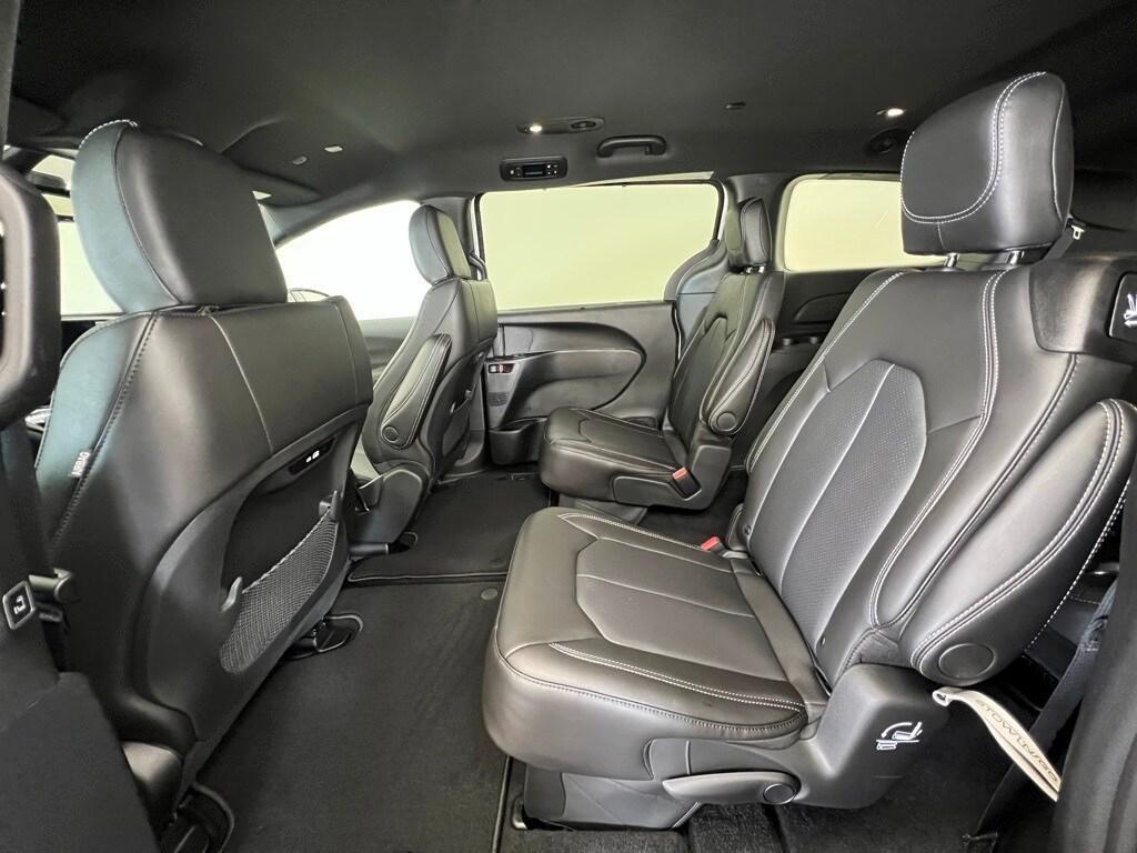 new 2025 Chrysler Pacifica car, priced at $40,273