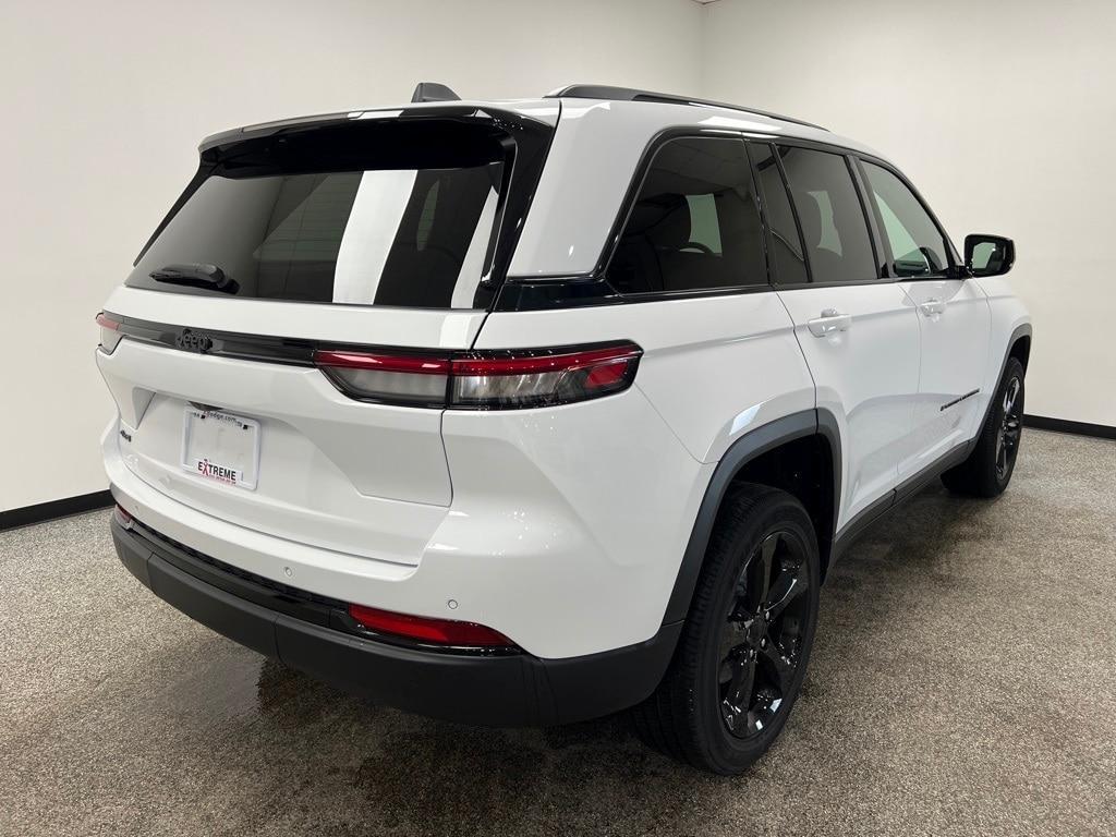used 2024 Jeep Grand Cherokee car, priced at $38,995