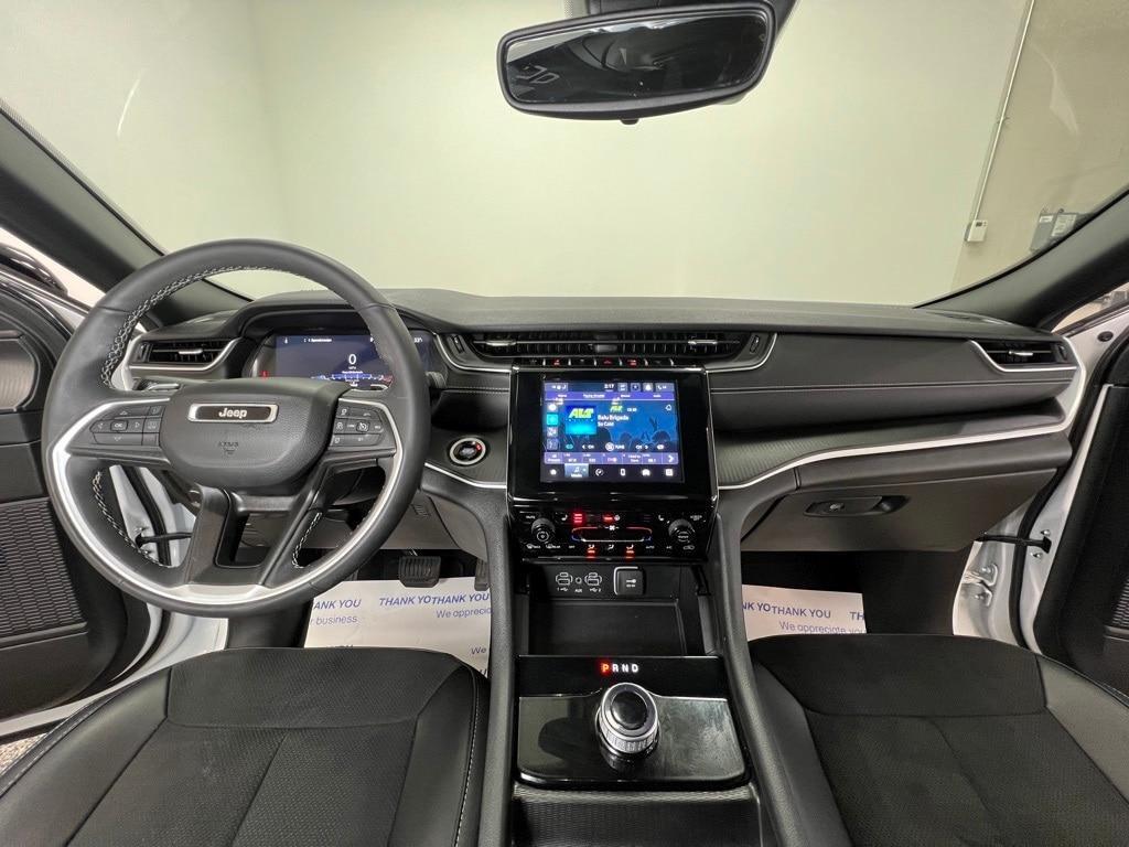 used 2024 Jeep Grand Cherokee car, priced at $38,995