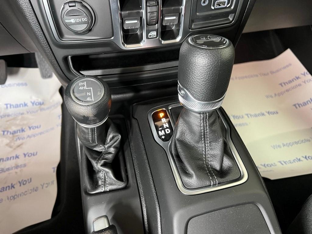 new 2025 Jeep Wrangler car, priced at $45,785