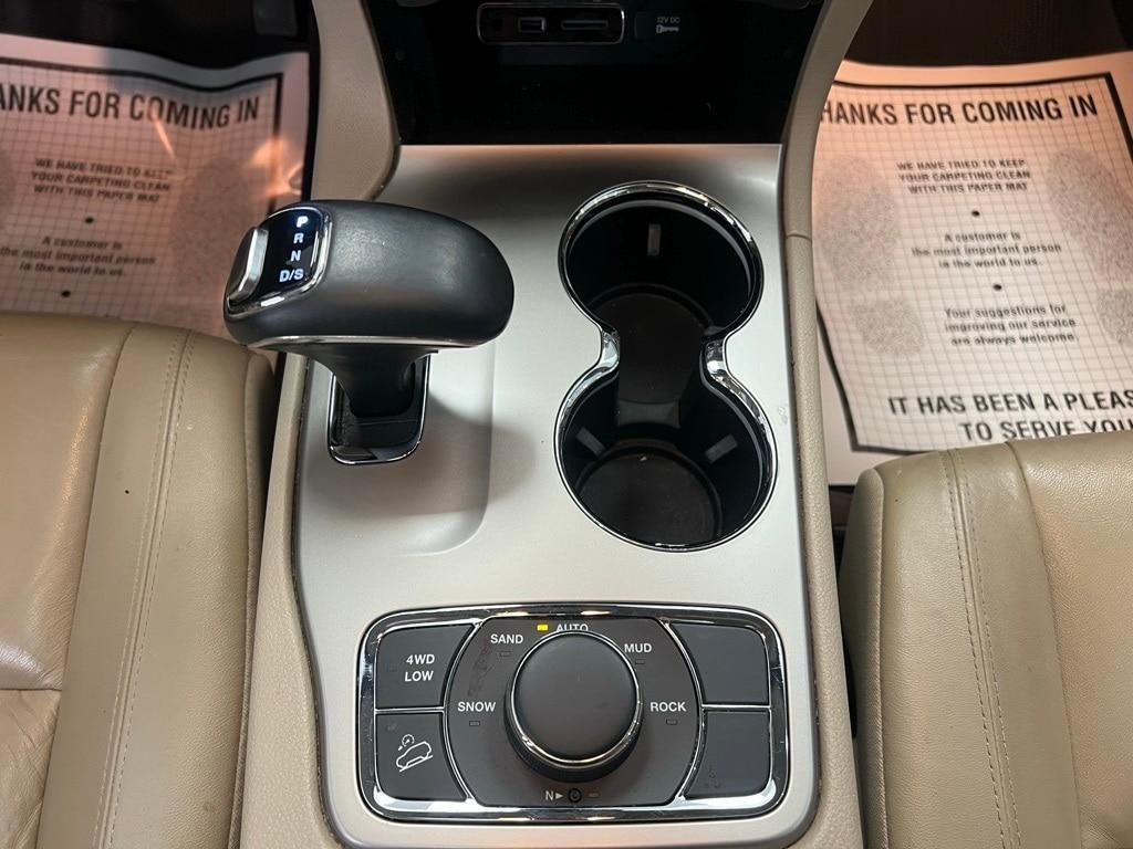 used 2015 Jeep Grand Cherokee car, priced at $15,900
