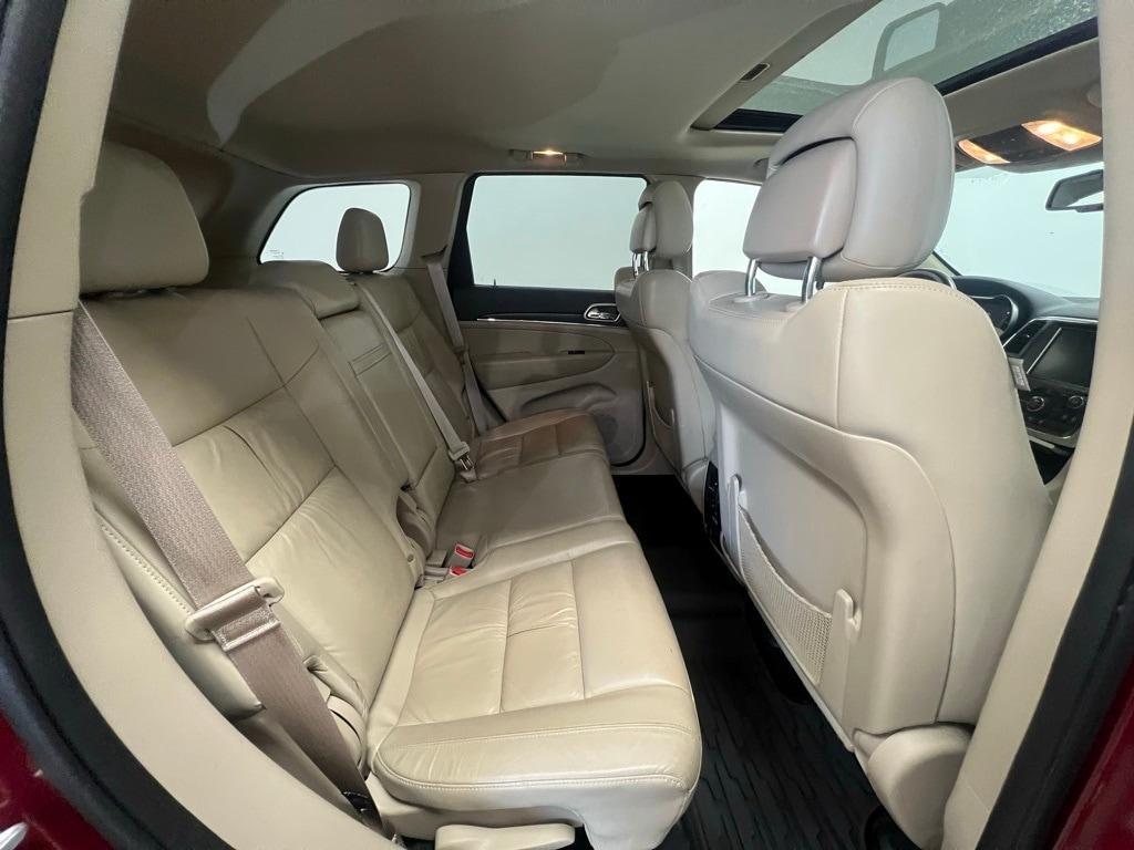used 2015 Jeep Grand Cherokee car, priced at $15,900