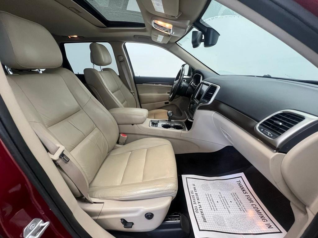 used 2015 Jeep Grand Cherokee car, priced at $15,900