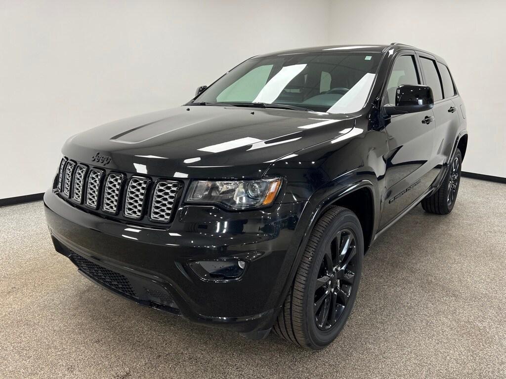 used 2022 Jeep Grand Cherokee WK car, priced at $28,400