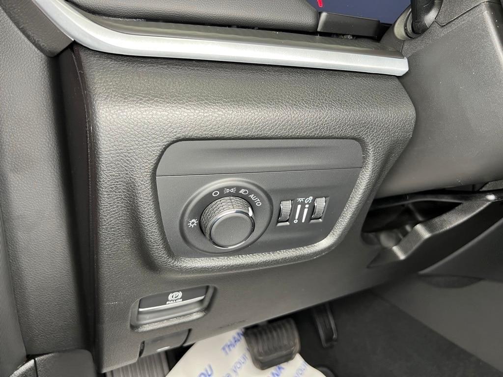 new 2025 Jeep Grand Cherokee L car, priced at $41,832