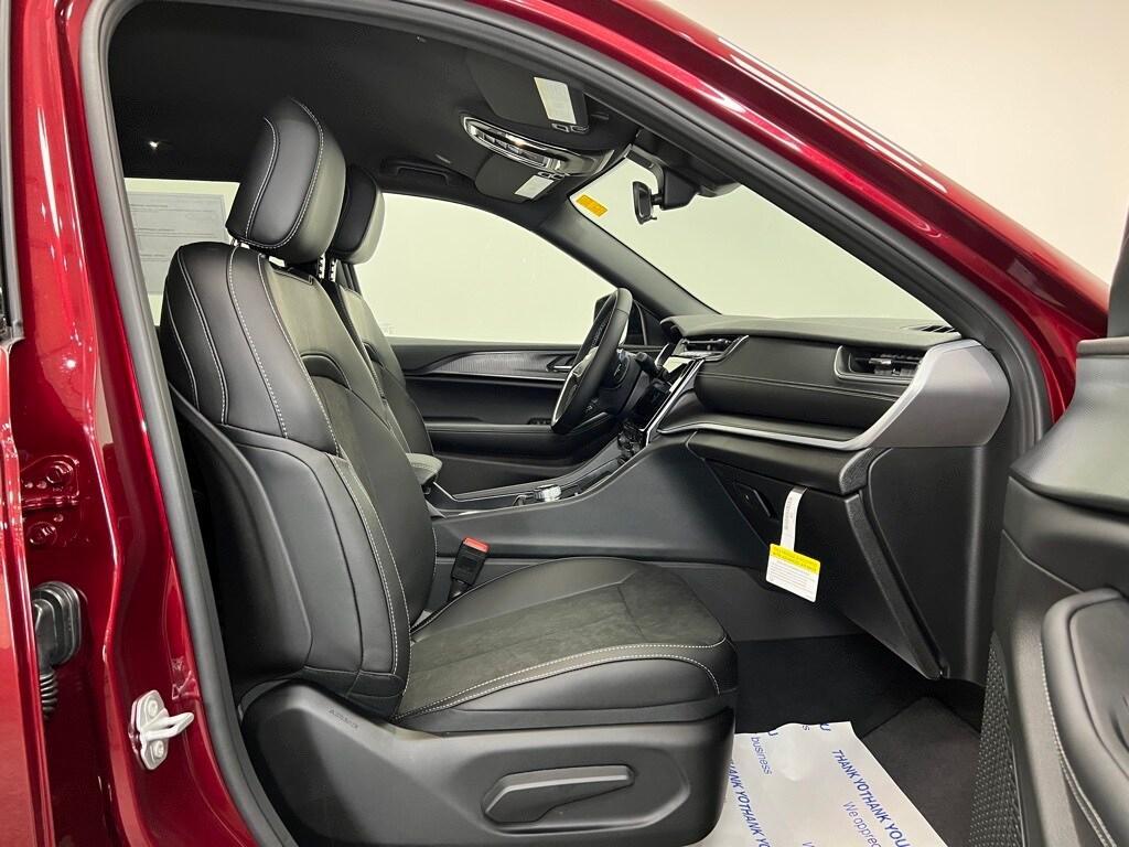 new 2025 Jeep Grand Cherokee L car, priced at $41,832