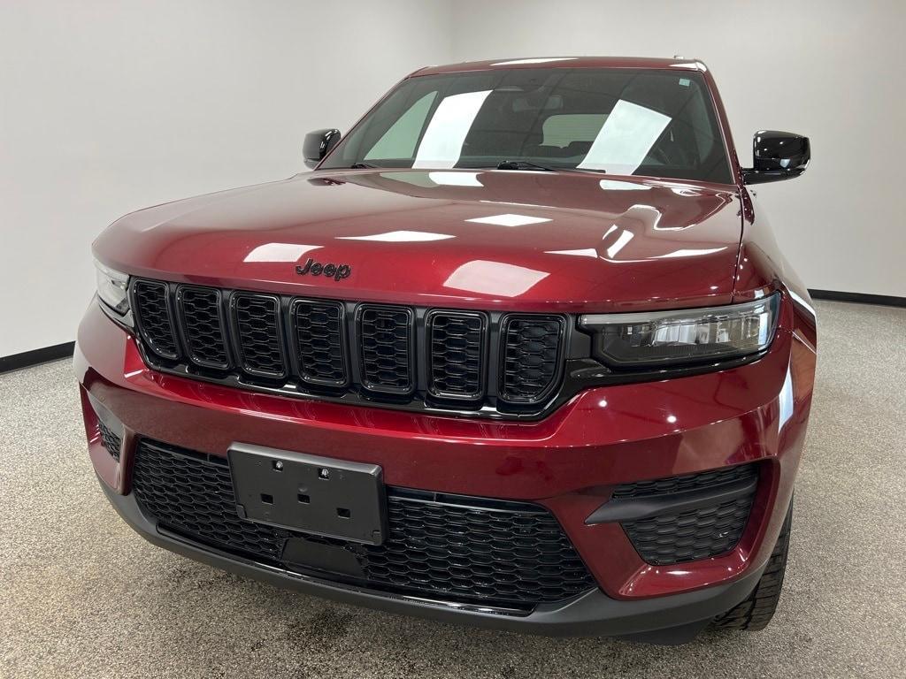 used 2022 Jeep Grand Cherokee car, priced at $32,400