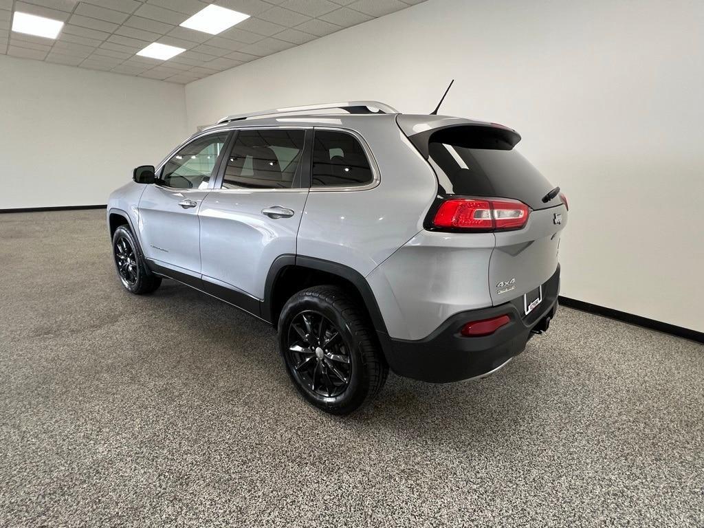 used 2014 Jeep Cherokee car, priced at $5,250