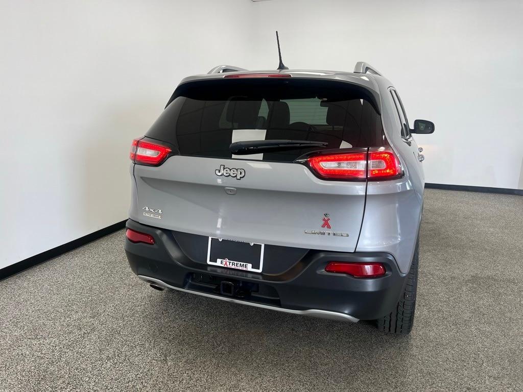 used 2014 Jeep Cherokee car, priced at $5,250