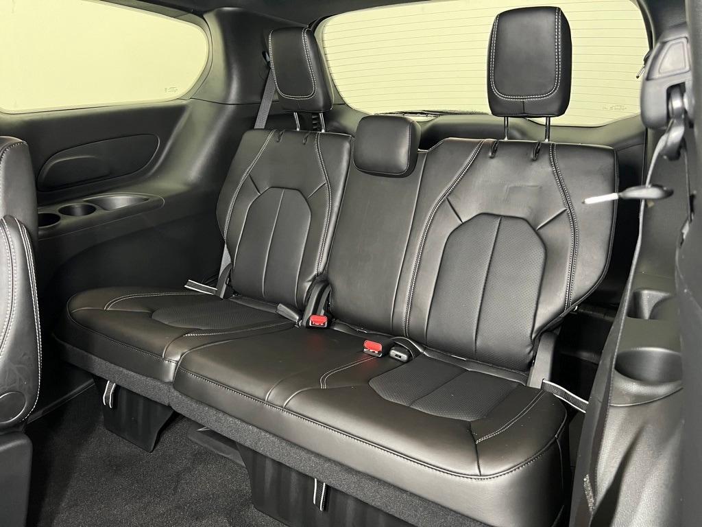 new 2025 Chrysler Pacifica car, priced at $40,670