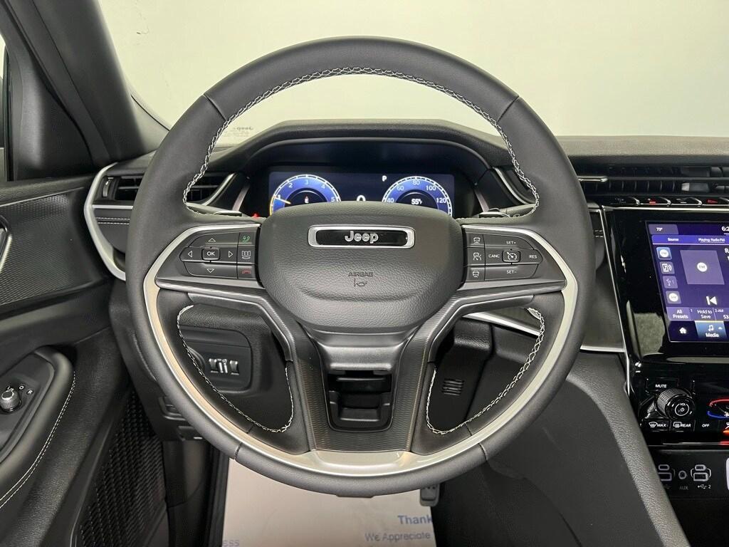 new 2025 Jeep Grand Cherokee car, priced at $34,354