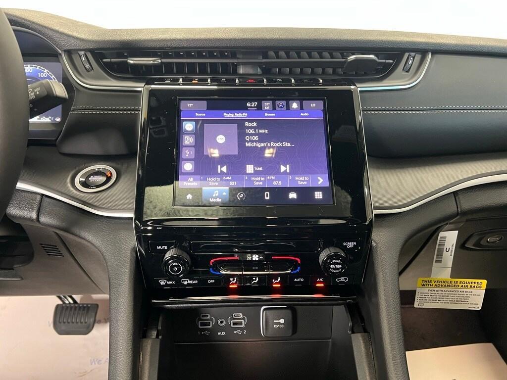new 2025 Jeep Grand Cherokee car, priced at $34,354