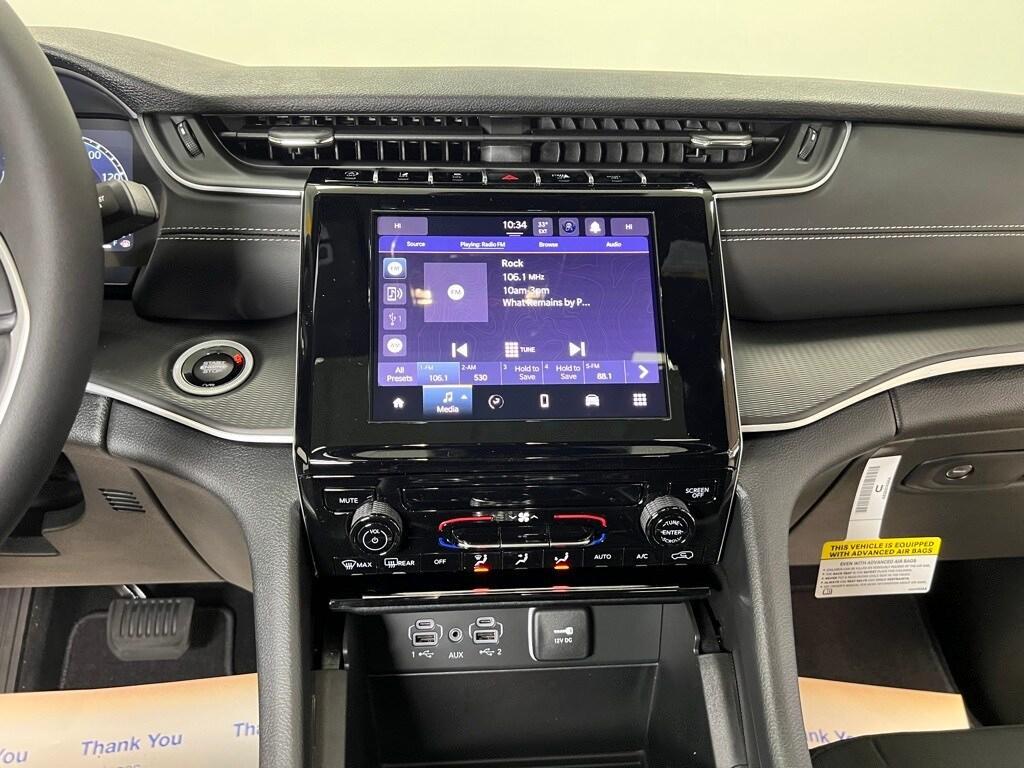 new 2025 Jeep Grand Cherokee car, priced at $36,604