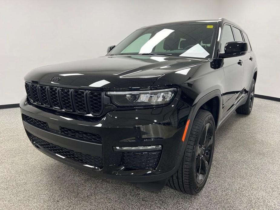 new 2024 Jeep Grand Cherokee L car, priced at $46,335