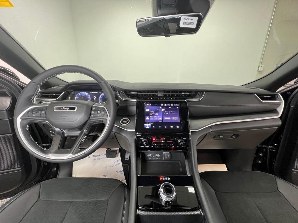 new 2025 Jeep Grand Cherokee L car, priced at $40,482