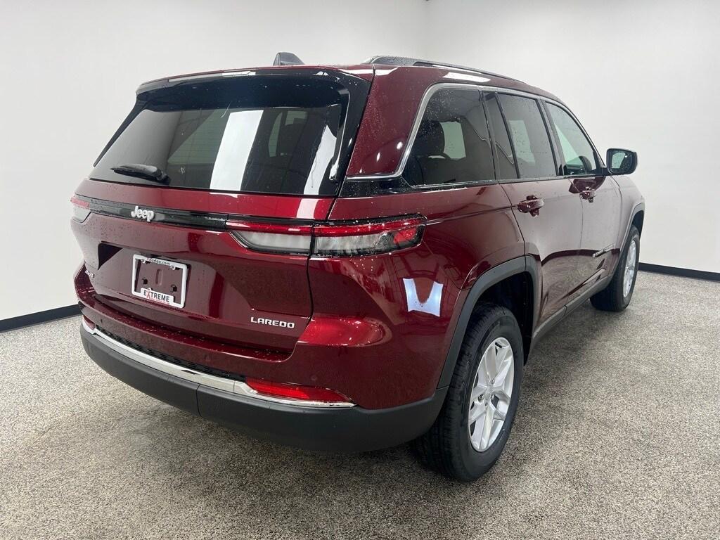 new 2025 Jeep Grand Cherokee car, priced at $40,072