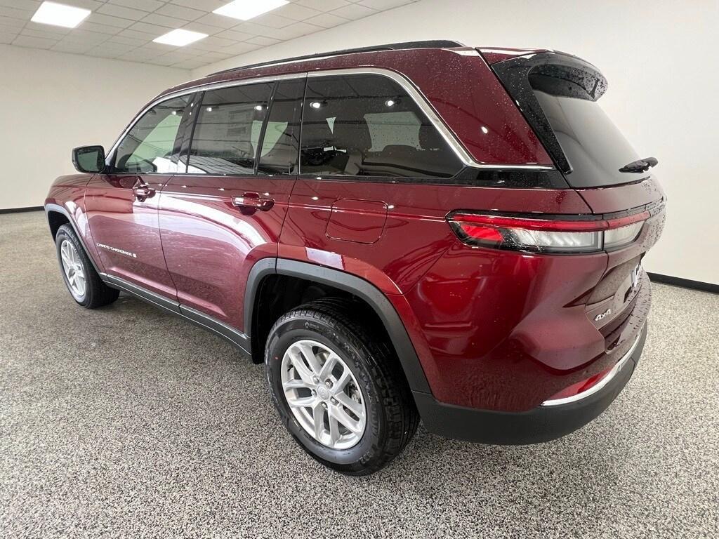 new 2025 Jeep Grand Cherokee car, priced at $40,072