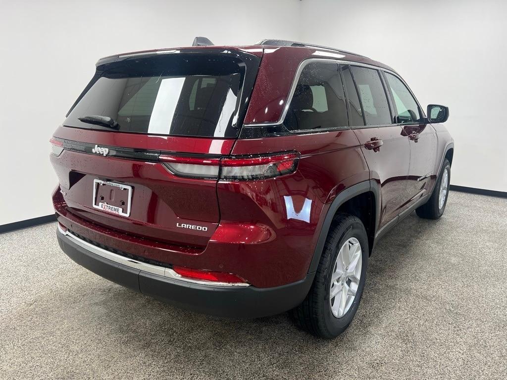 new 2025 Jeep Grand Cherokee car, priced at $40,072