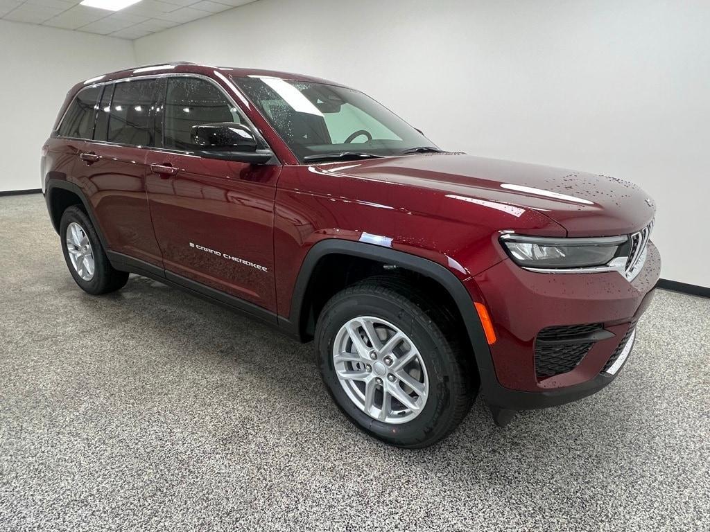 new 2025 Jeep Grand Cherokee car, priced at $40,072