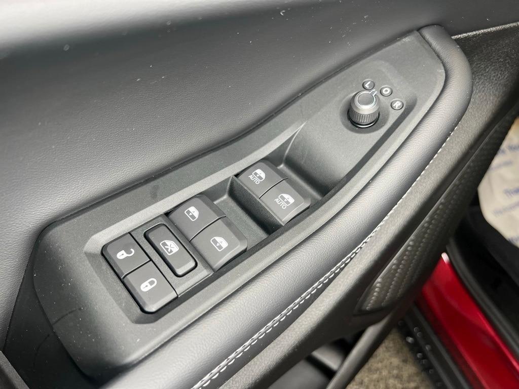 new 2025 Jeep Grand Cherokee car, priced at $40,072