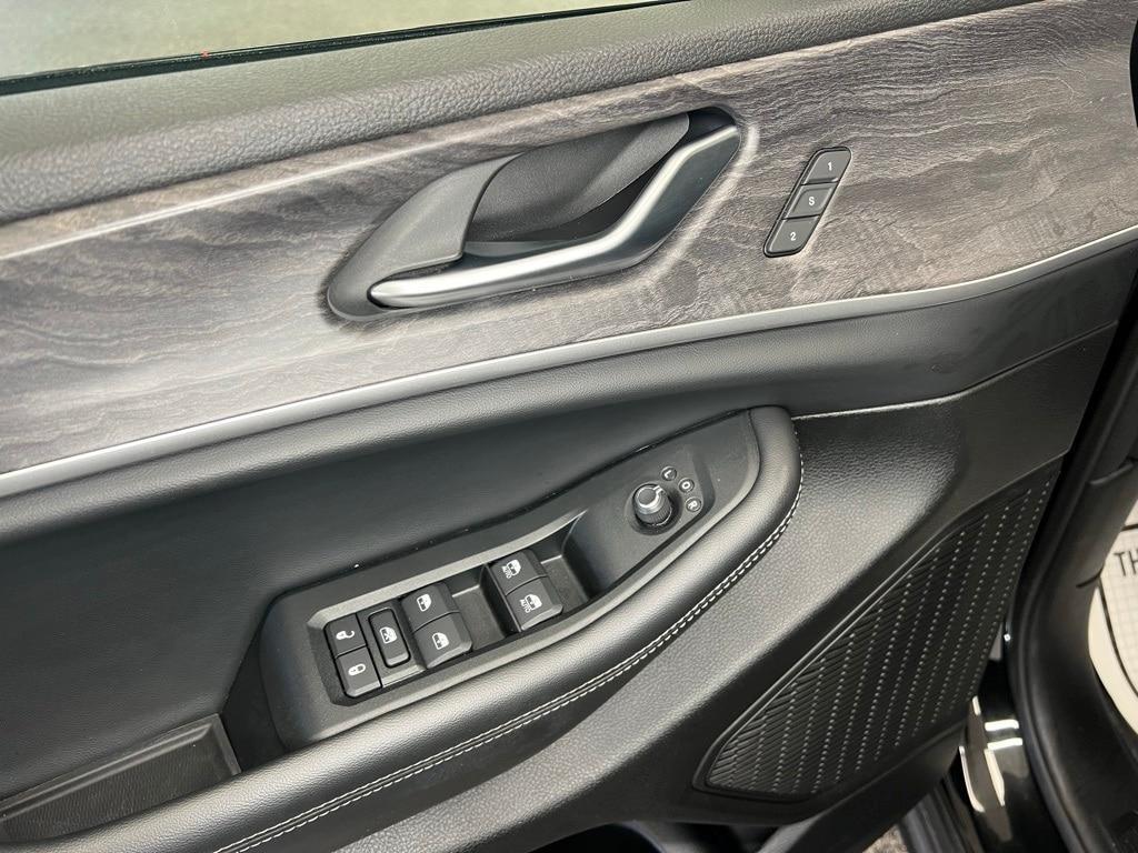 used 2024 Jeep Grand Cherokee L car, priced at $36,900