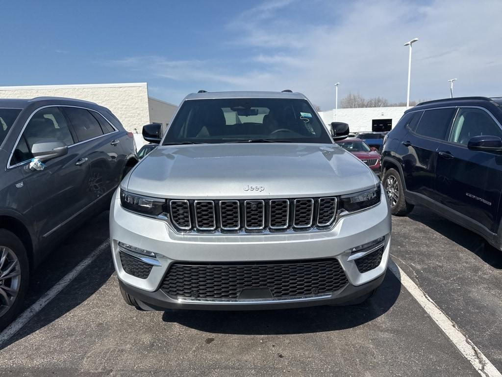 used 2025 Jeep Grand Cherokee car, priced at $47,800