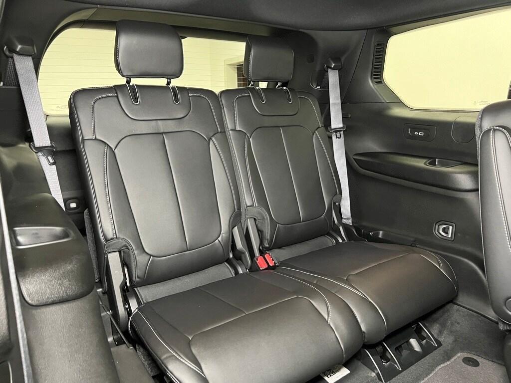 new 2025 Jeep Grand Cherokee L car, priced at $45,894