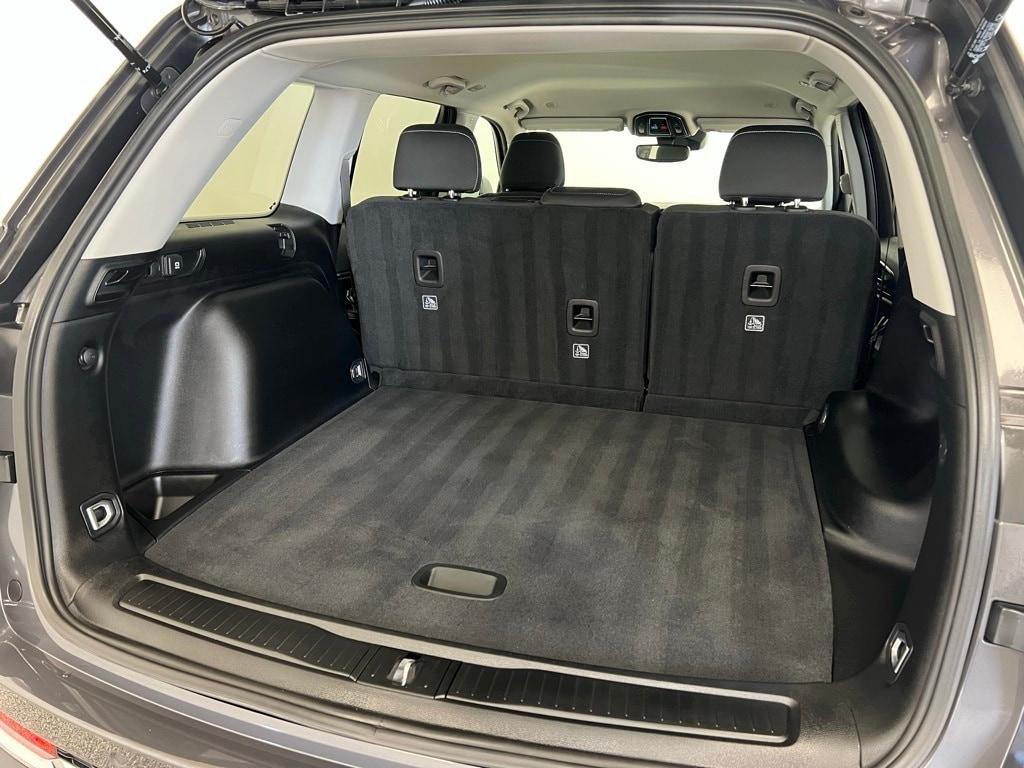 used 2023 Jeep Grand Cherokee car, priced at $31,200