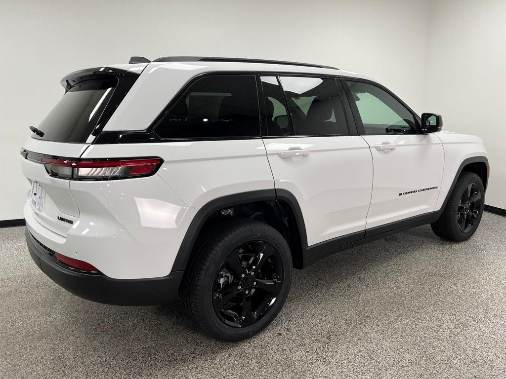 new 2025 Jeep Grand Cherokee car, priced at $43,399