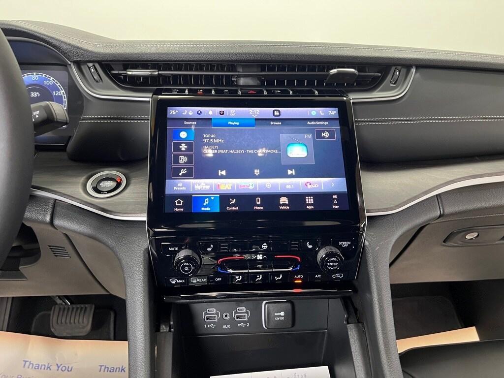 new 2025 Jeep Grand Cherokee L car, priced at $45,558