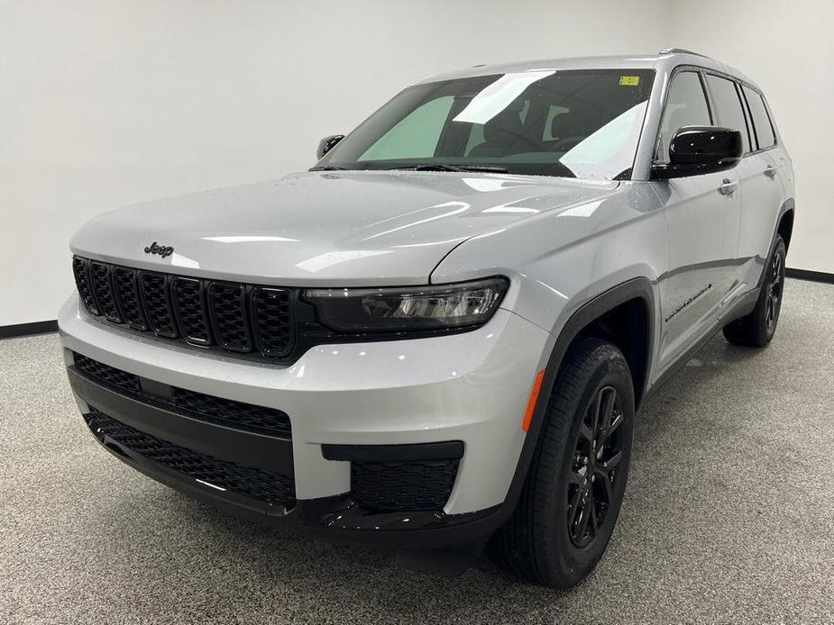 new 2024 Jeep Grand Cherokee L car, priced at $43,813