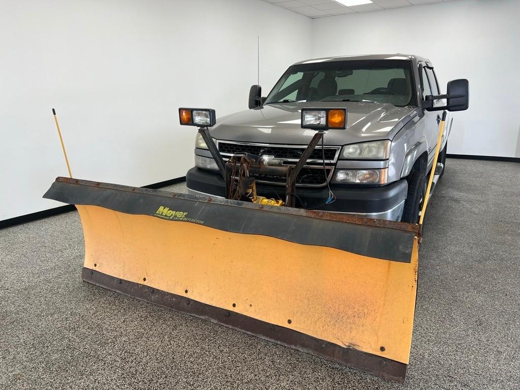 used 2006 Chevrolet Silverado 2500 car, priced at $3,450