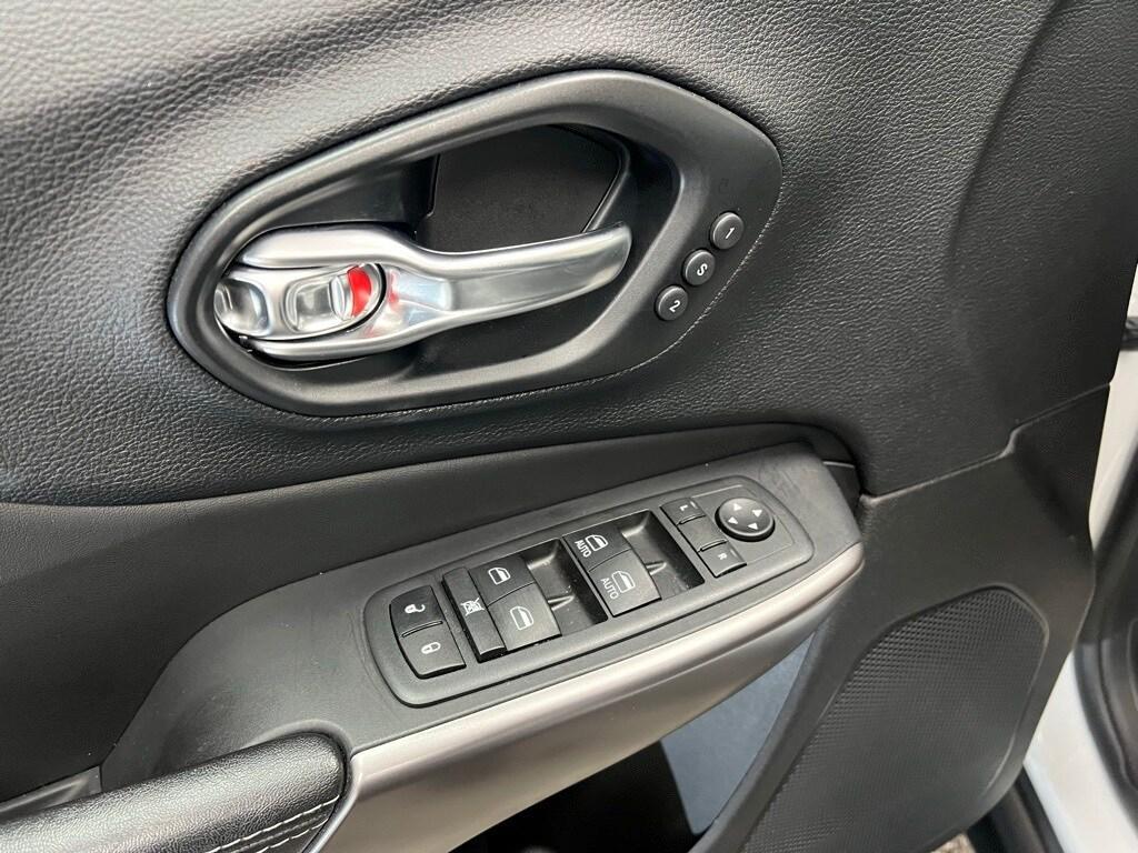 used 2021 Jeep Cherokee car, priced at $23,900