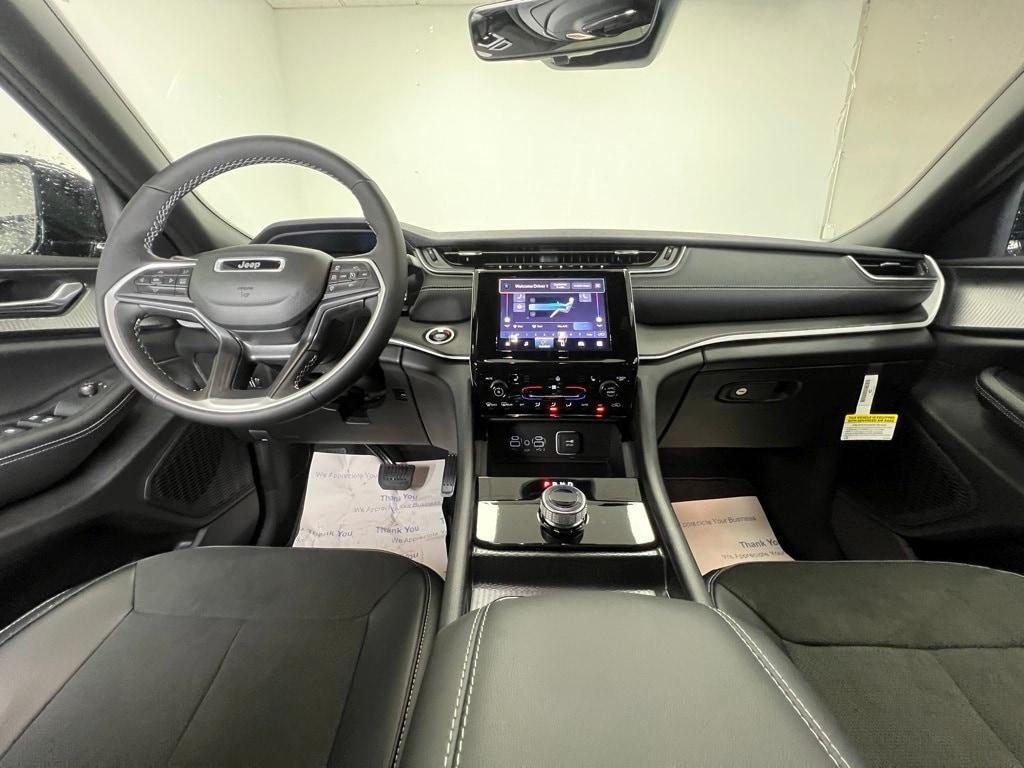 new 2025 Jeep Grand Cherokee L car, priced at $42,982