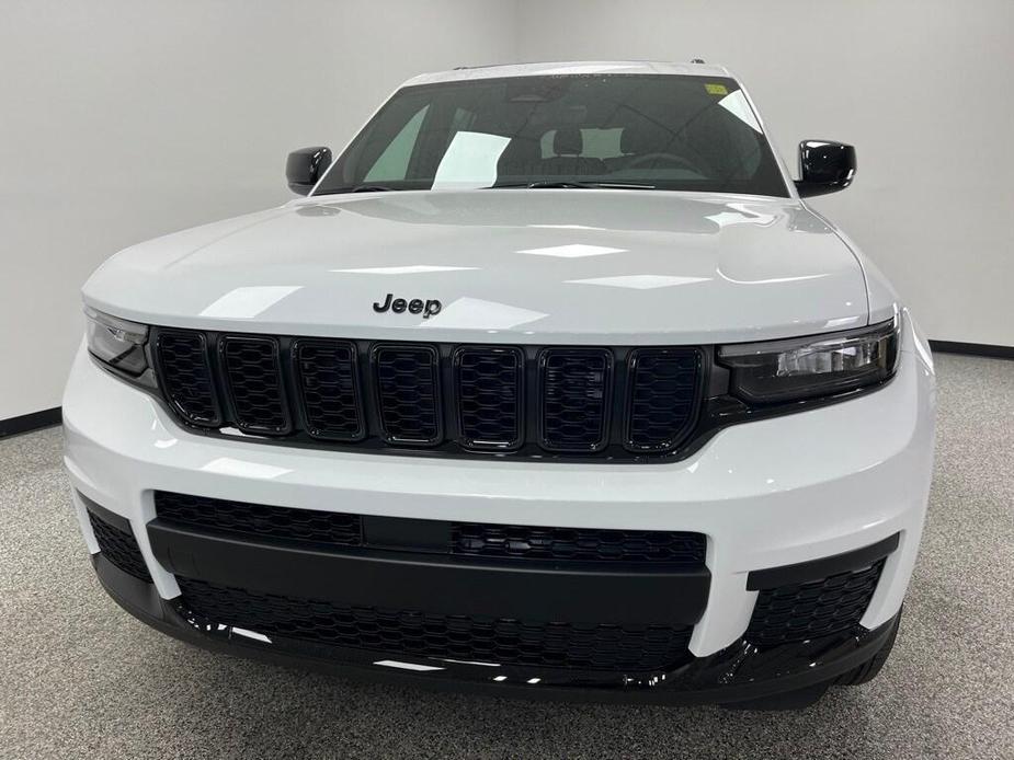 new 2025 Jeep Grand Cherokee L car, priced at $43,247