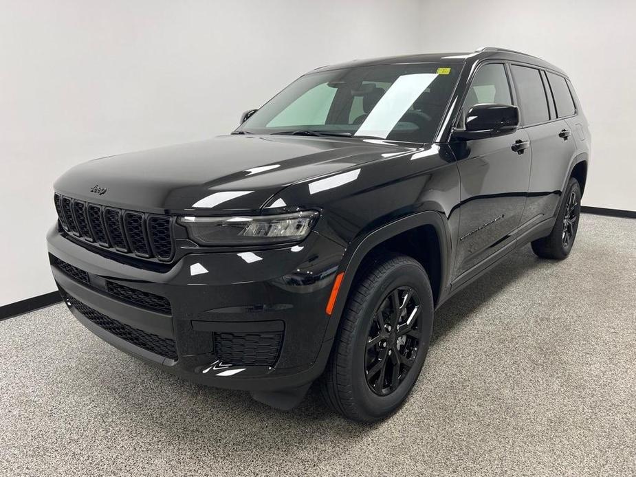 new 2024 Jeep Grand Cherokee L car, priced at $43,813