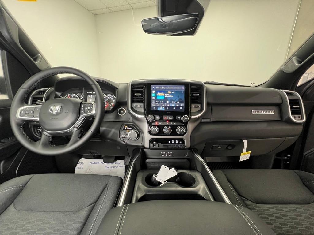 new 2025 Ram 1500 car, priced at $46,875