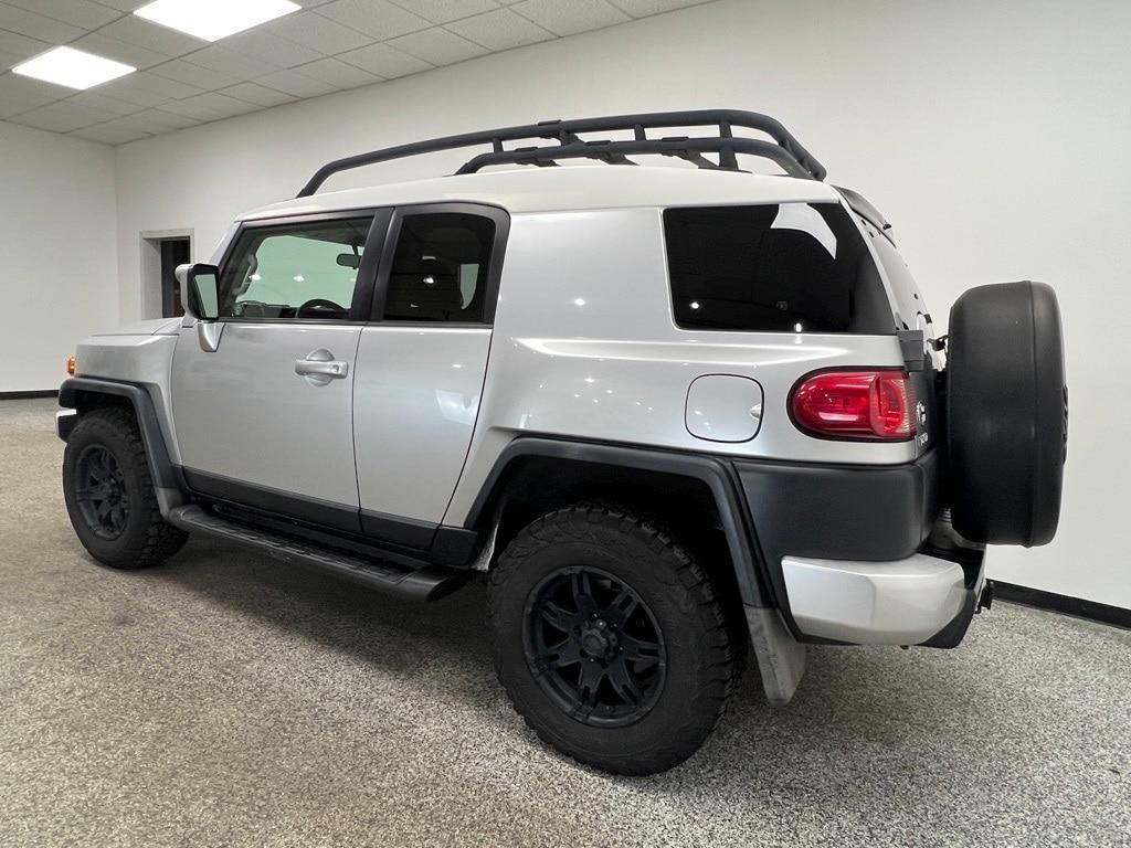 used 2007 Toyota FJ Cruiser car, priced at $15,600