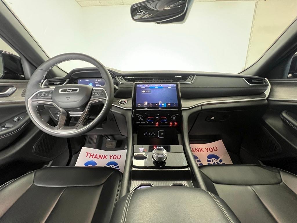 used 2024 Jeep Grand Cherokee car, priced at $37,995