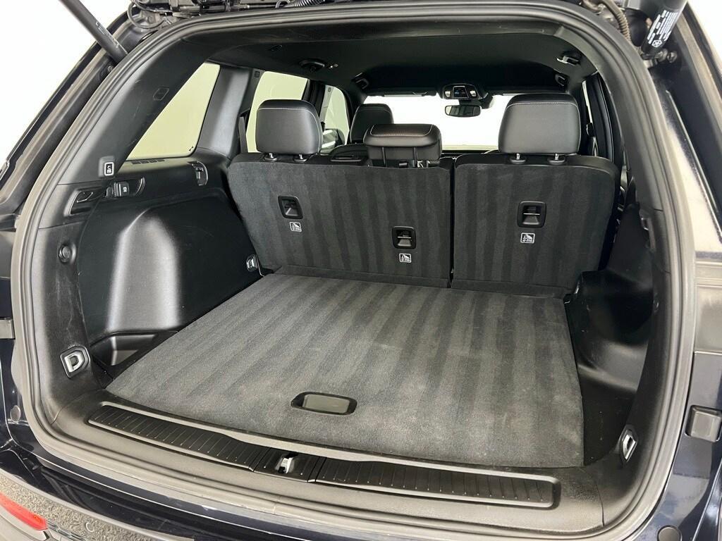 used 2024 Jeep Grand Cherokee car, priced at $37,995