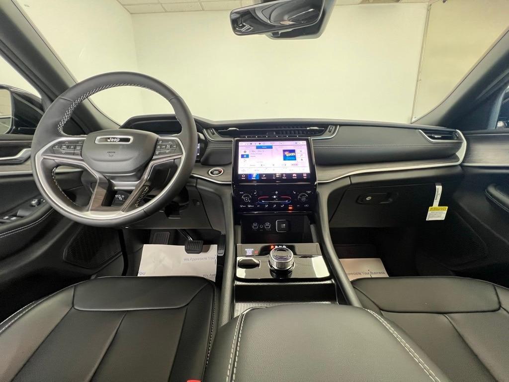 new 2025 Jeep Grand Cherokee L car, priced at $42,641