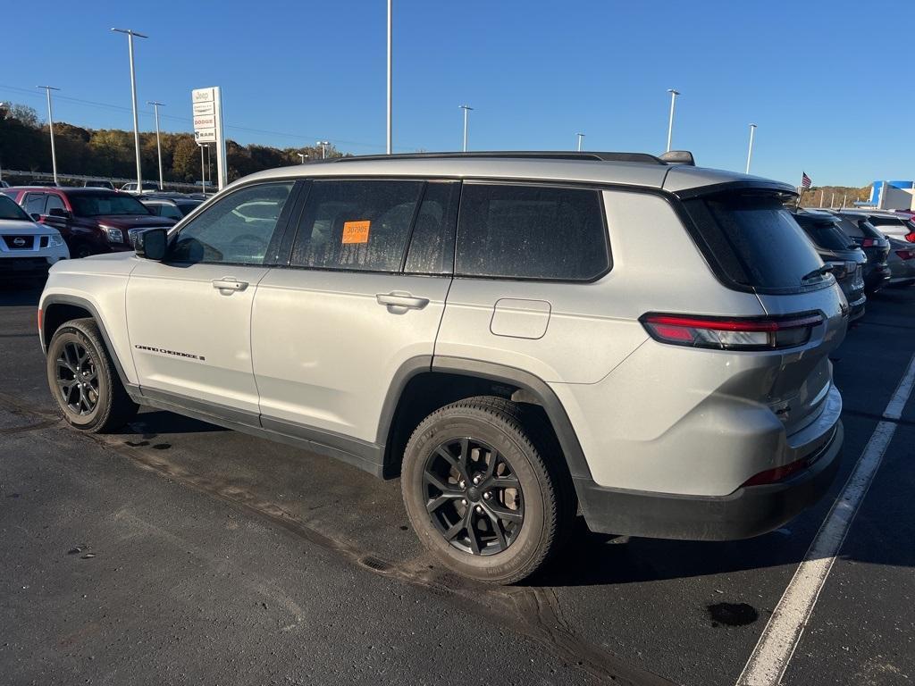 used 2024 Jeep Grand Cherokee L car, priced at $32,900