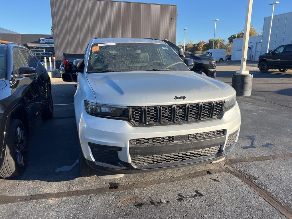 used 2024 Jeep Grand Cherokee L car, priced at $32,900
